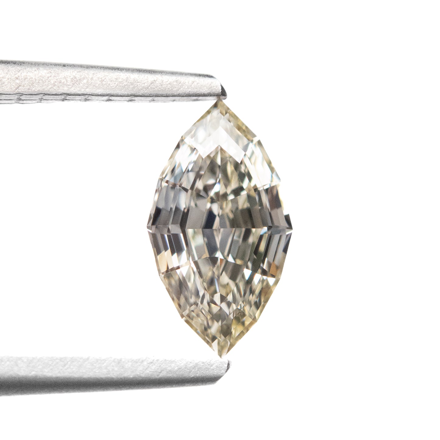 Diamant Taille Marquise Modifiée à Degrés de 0,81 ct