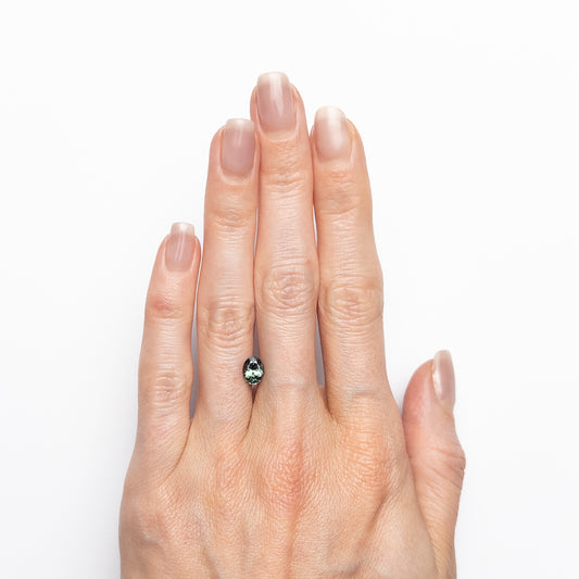 Saphir Ovale Bleu-Vert de 0.95ct, Provenant de Songea, Tanzanie