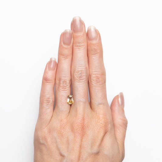 Saphir Bi-Colore Jaune-Incolore de 1.54ct du Madagascar