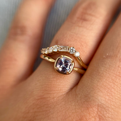 Solitaire Unique Avec Saphir Coussin Carré Violet Pâle