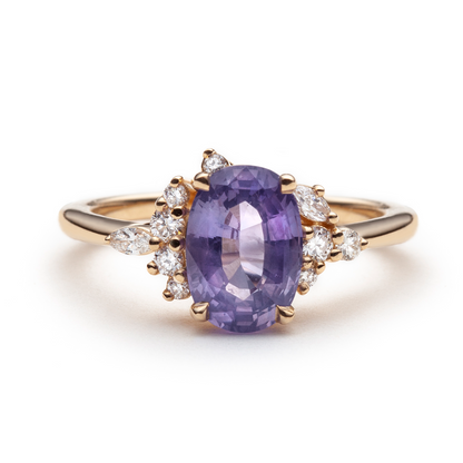 Bague asymétrique unique avec saphir violet et diamants