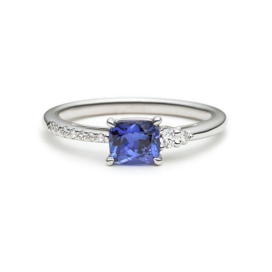 Color-change sapphire and diamond asymmetric ring