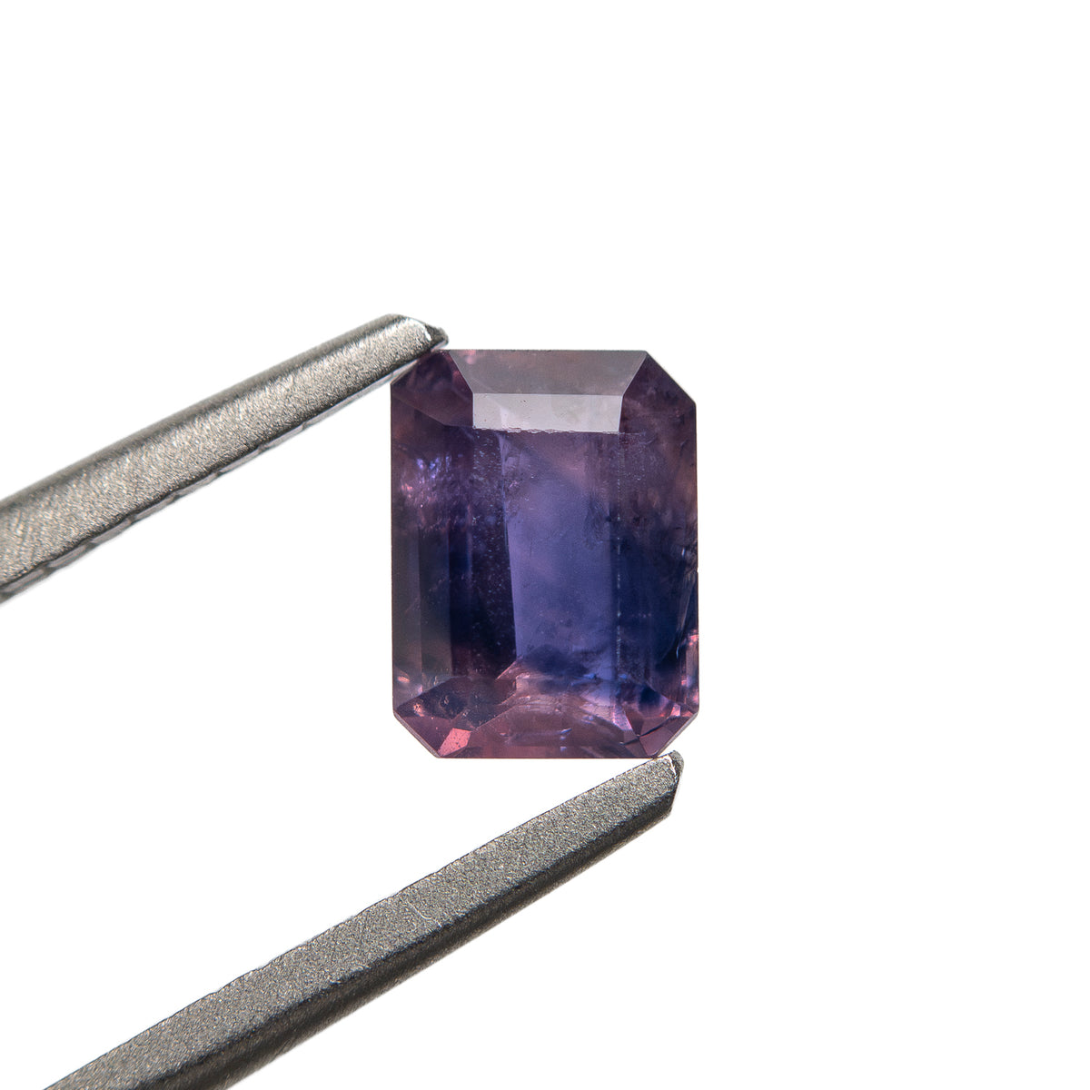 1.00ct Pink To Blue Bi-Color Sapphire from Winza, Tanzania