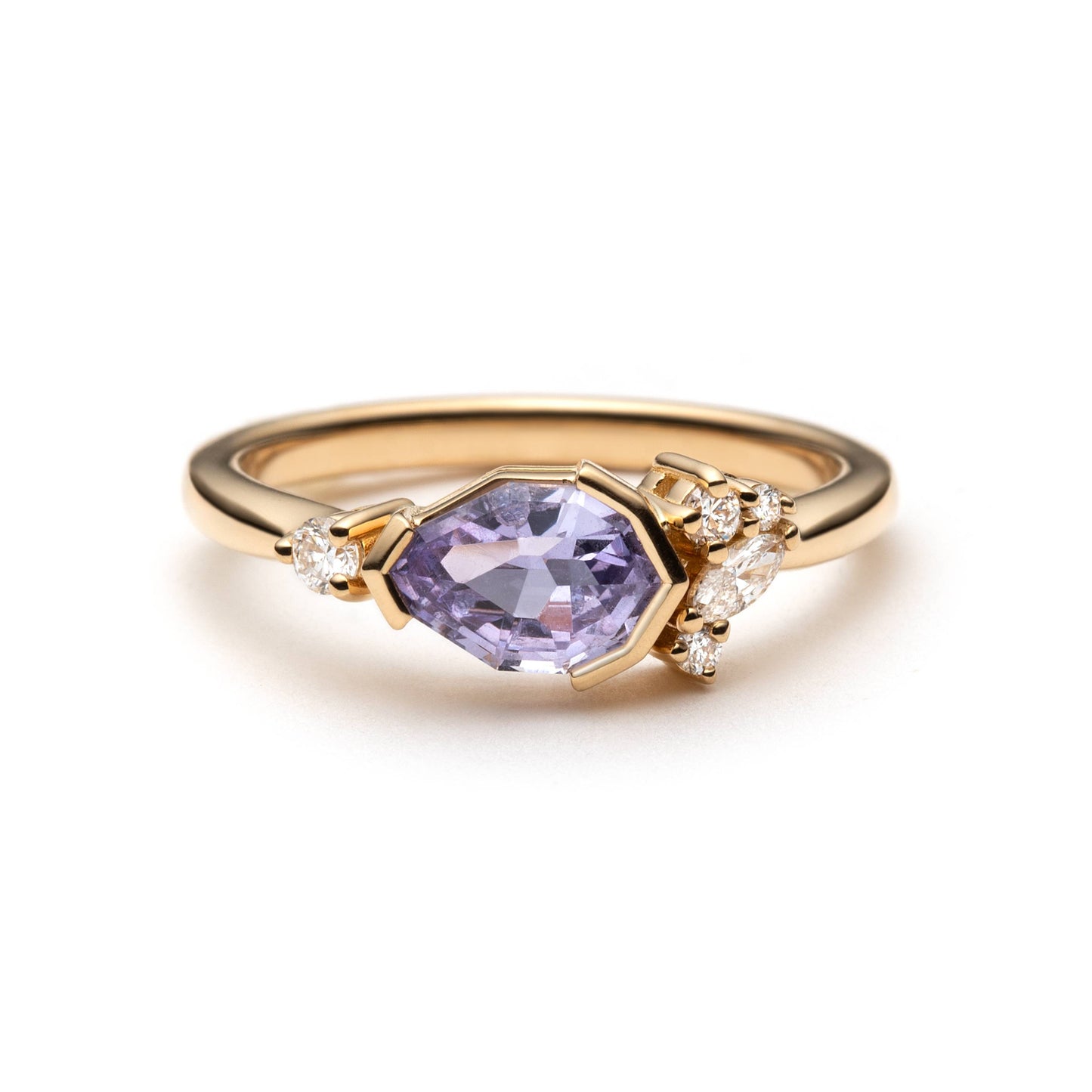 One-of-a-kind purple sapphire and diamond ring in 18k yellow gold, Sorbet Sapphire collaboration