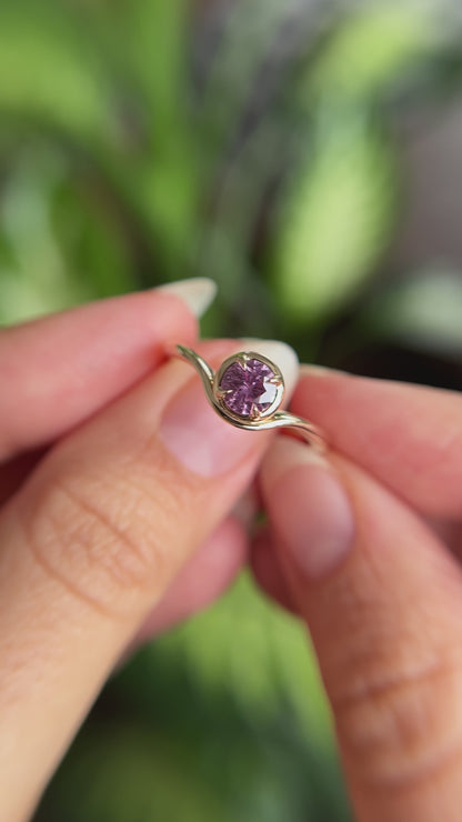 Solitaire Unique Avec Saphir Rond Rose