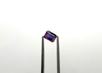 1.00ct Pink To Blue Bi-Color Sapphire from Winza, Tanzania