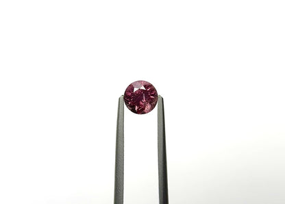 0.96ct Round Brilliant Cut Orange-Red Sapphire from Tanzania