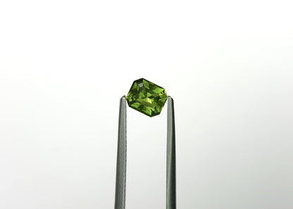 0.95ct Unheated Green Barion Cut Sapphire from Australia