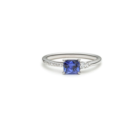 Color-change sapphire and diamond asymmetric ring